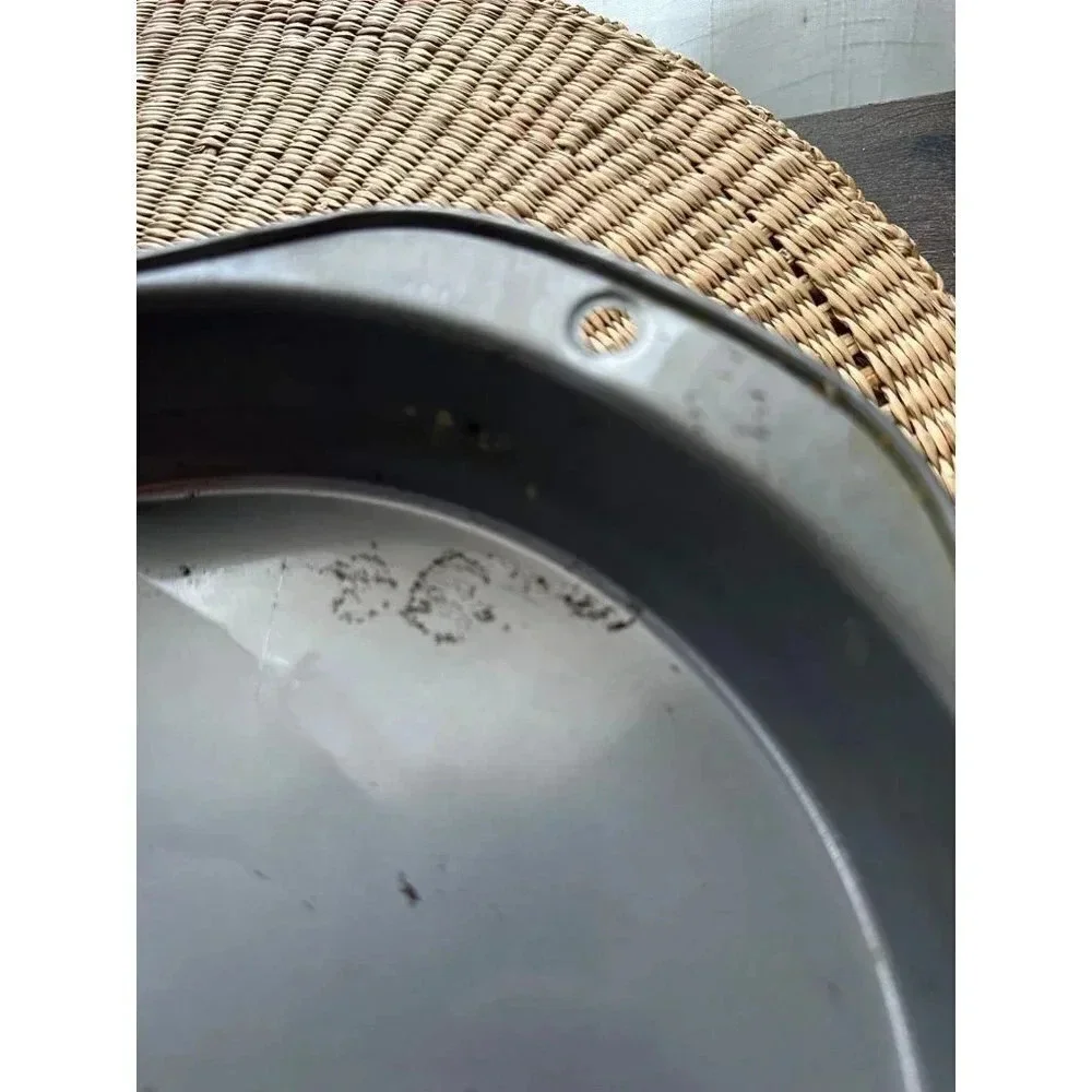 Two Round Baking pans